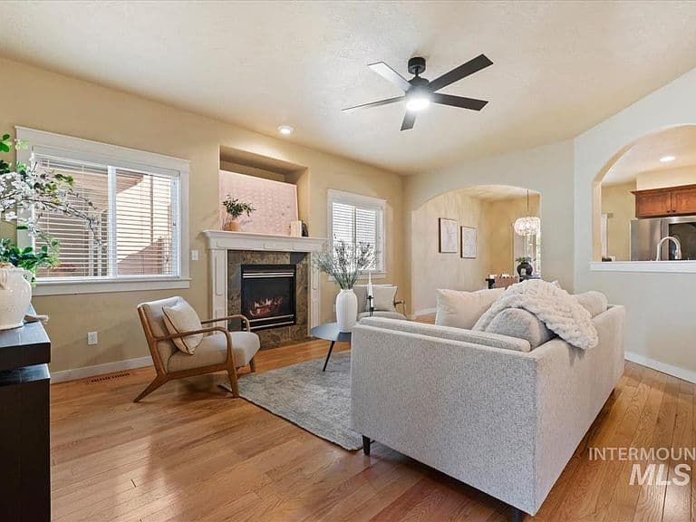 2930 N Christian Way photo 5