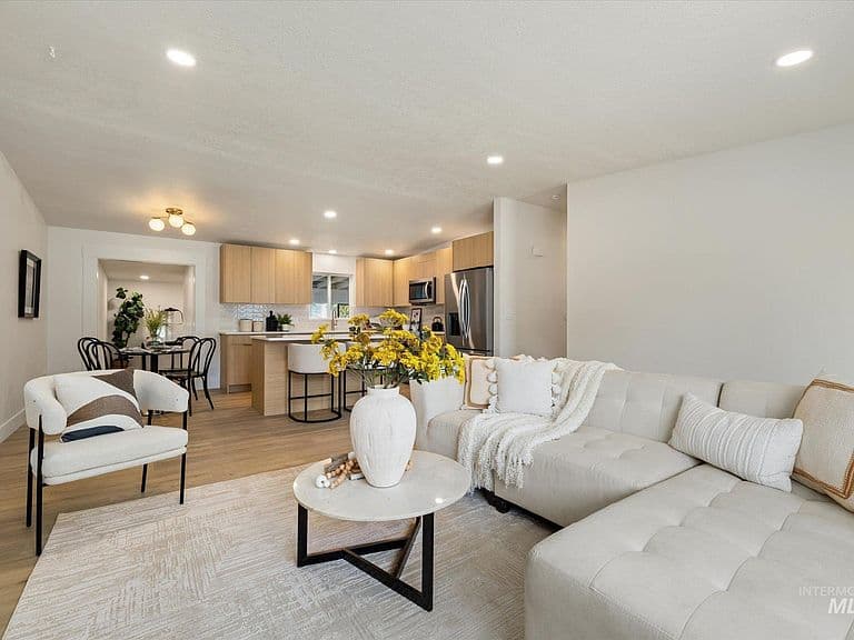 3420 W Sunset Ave photo 5