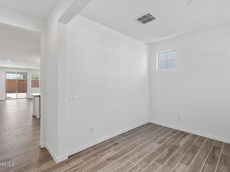 8827 W PASADENA Avenue photo 5