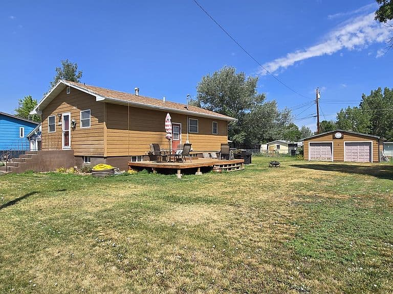 2611 Mizpah St photo 1