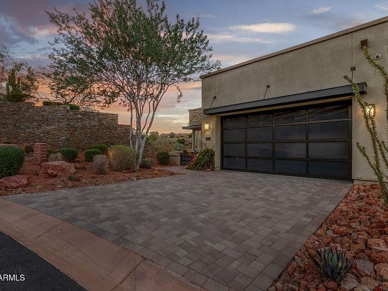 16034 E SUMMIT VIEW Drive photo 3