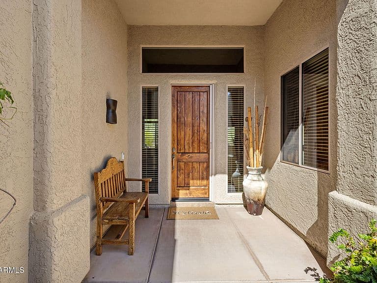19010 E EAGLENEST Drive E photo 5