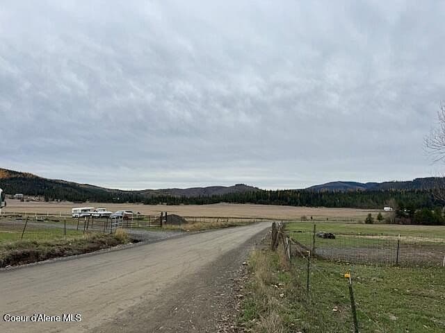 1565 Little Carpenter Creek Rd photo 2