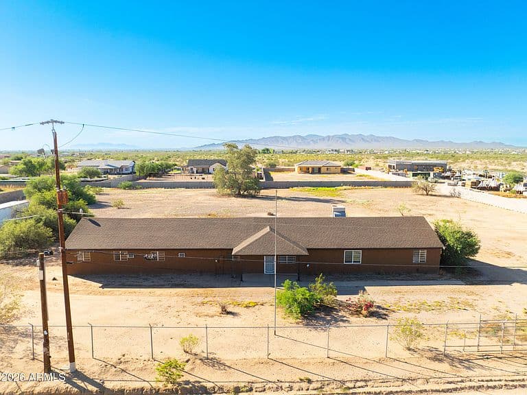 21515 W LONE MOUNTAIN Road photo 2