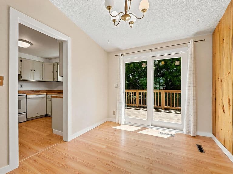 1441 N Heights Ln photo 5