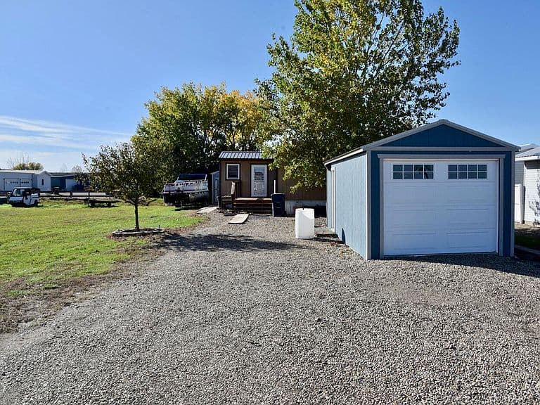 101 Landing Ave photo 1