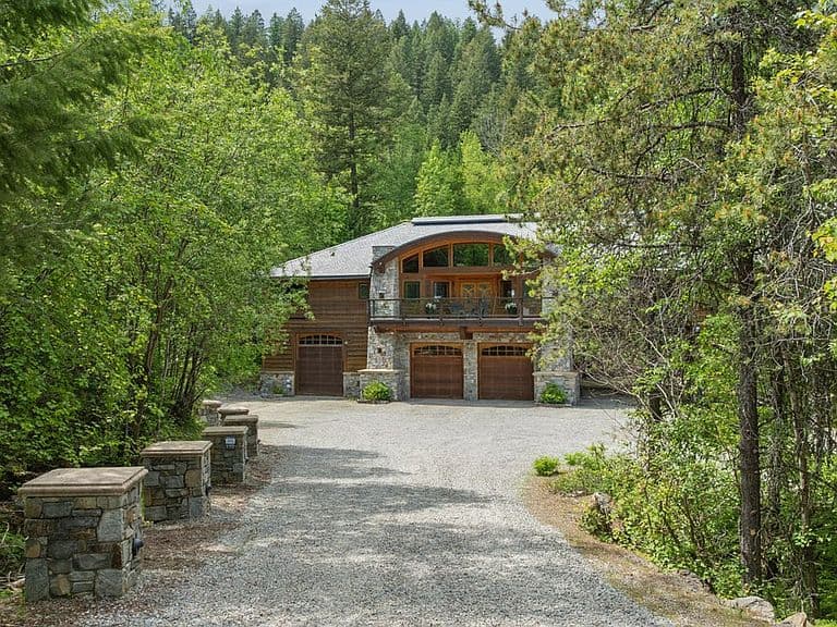 1725 Lion Mountain Dr photo 3