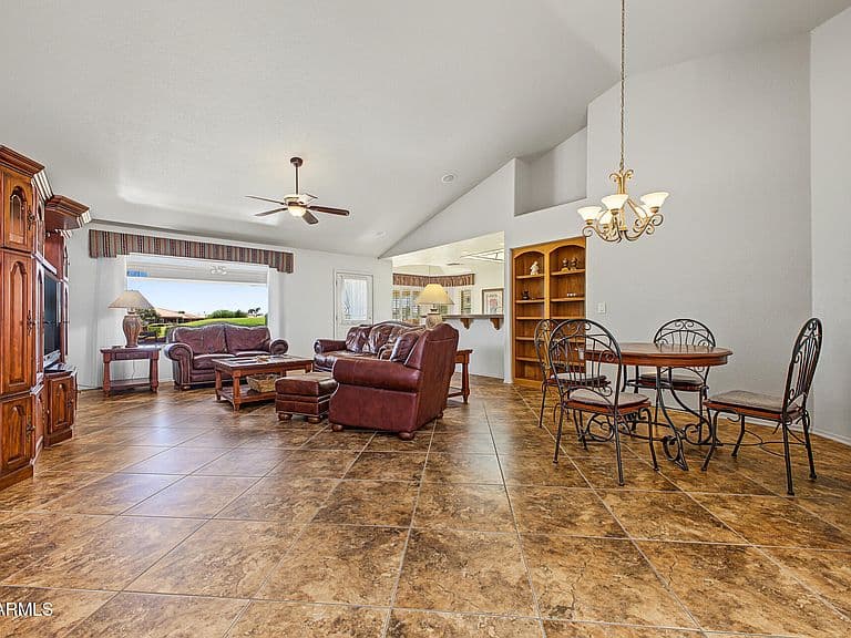11325 E MEDINA Avenue photo 5