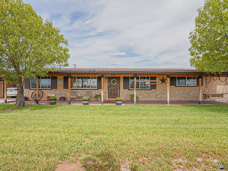 36120 E Antelope Dr photo 2