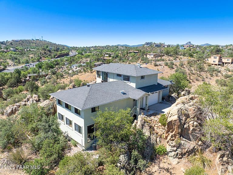 941 Atterbury Dr photo 5
