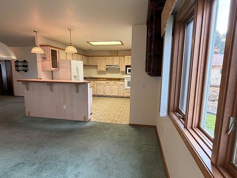 106 Trevino Dr photo 4