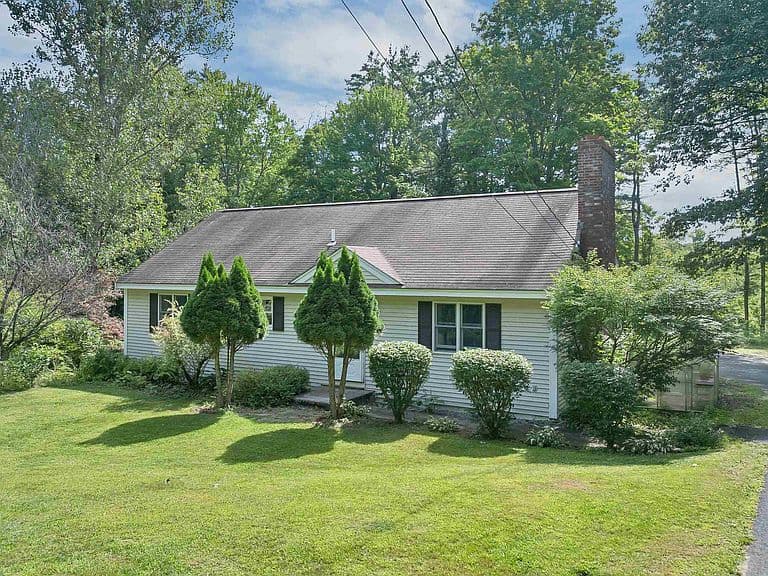 13 Winona Shores Road photo 1