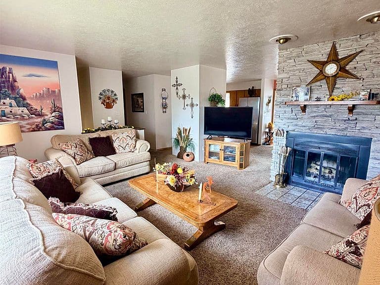 1408 Cottonwood Dr photo 5
