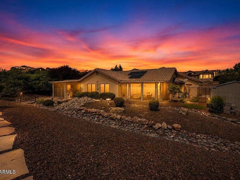 737 PEPPERMINT Way photo 3