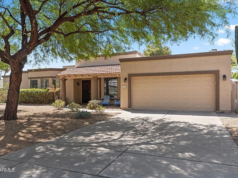 4725 E LE MARCHE Avenue photo 4