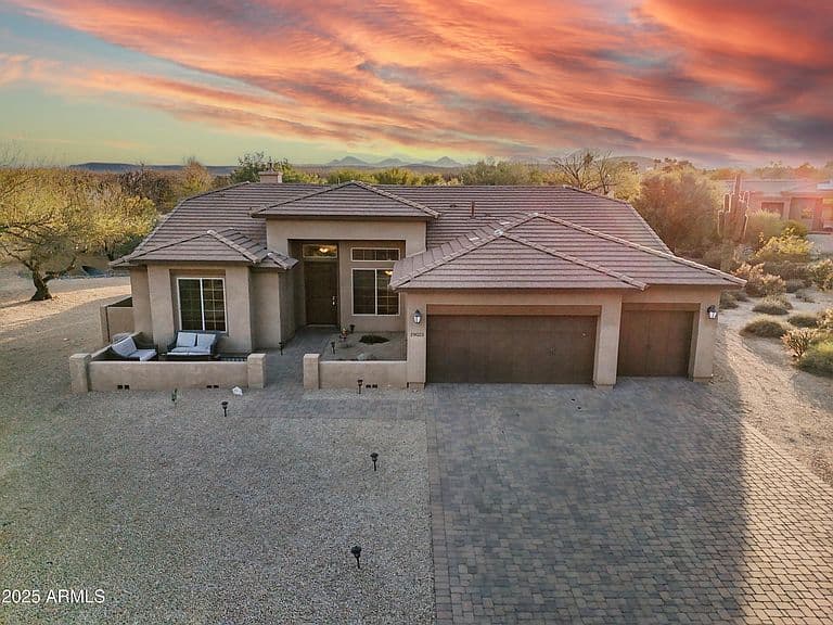 19023 E BUCKSKIN Court photo 2
