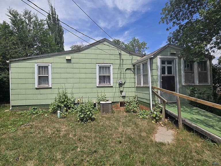 3017 W Omaha St photo 2
