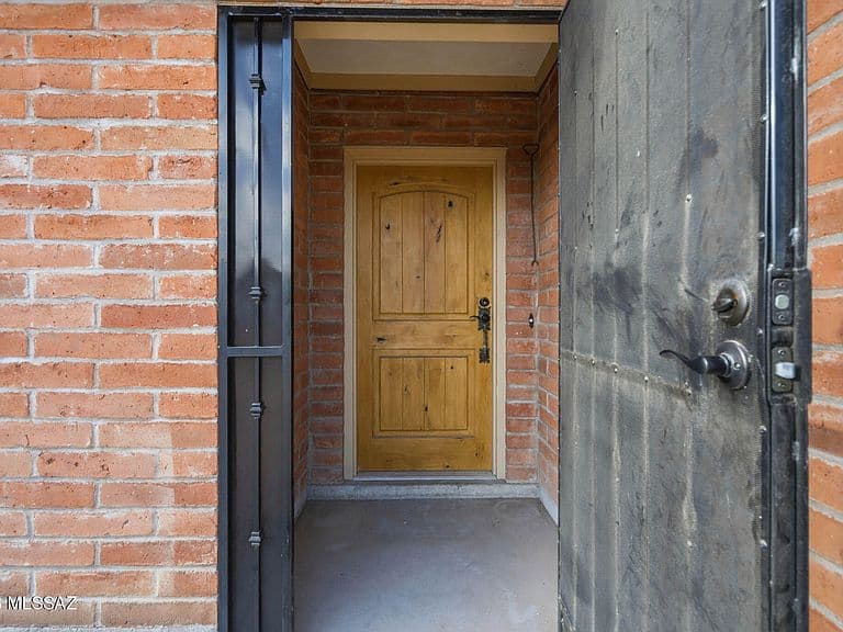 4055 E Camino De Palmas photo 5