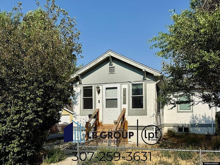 1237 S Cherry St photo 1
