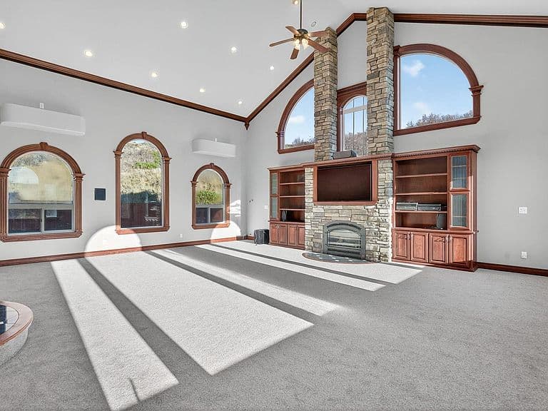 7747 Prospector Hollow Ln photo 5