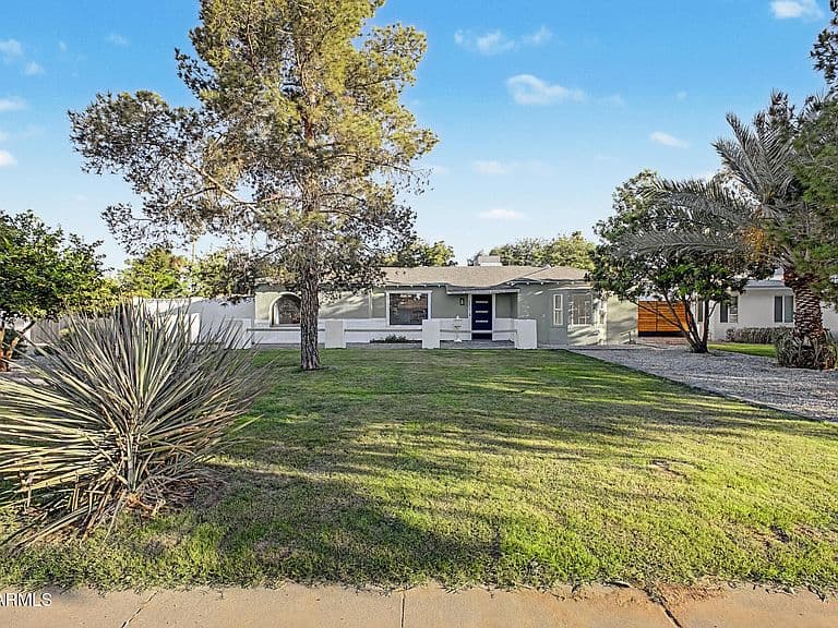 2213 E Windsor Avenue photo 4