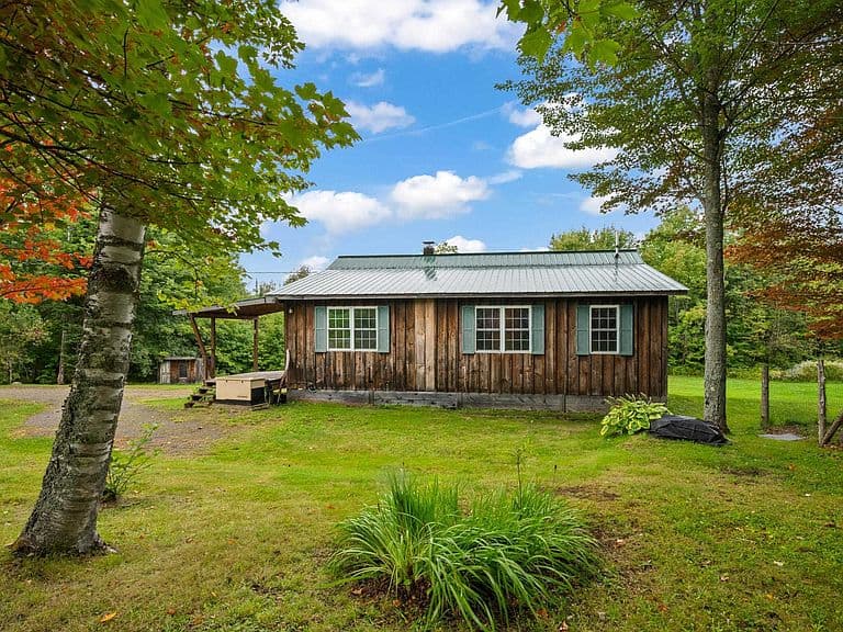 403 Jills Hill Road photo 1