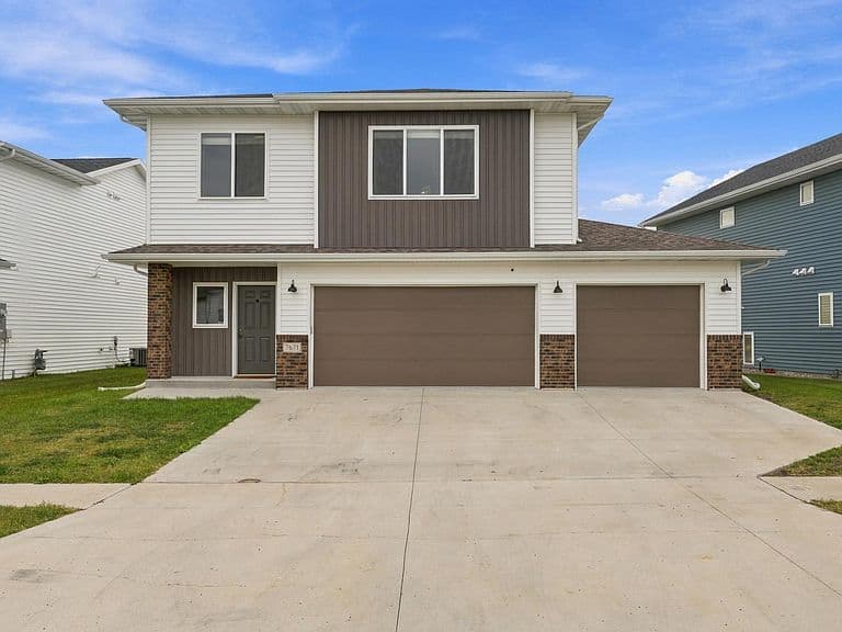 7671 Cub Creek Way photo 1