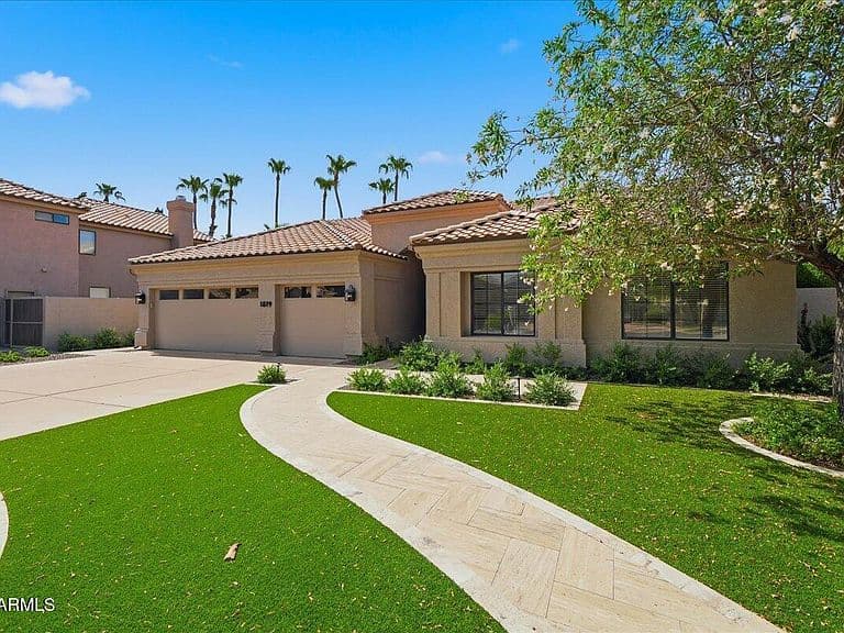 1819 E MONARCH BAY Drive photo 1