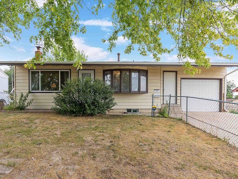 406 E Waterloo St photo 1