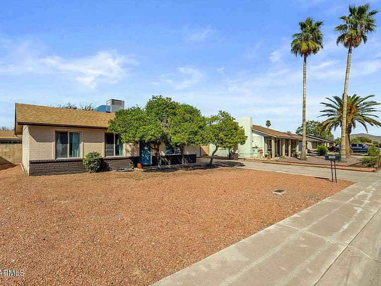 508 W SEQUOIA Drive photo 2