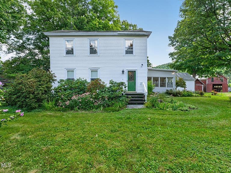 72 Gilbert Street photo 4