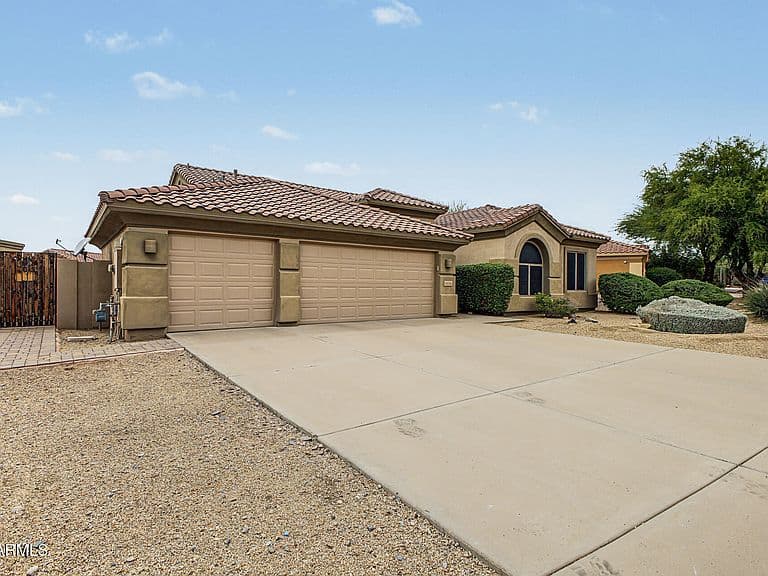16556 N 104TH Street photo 3