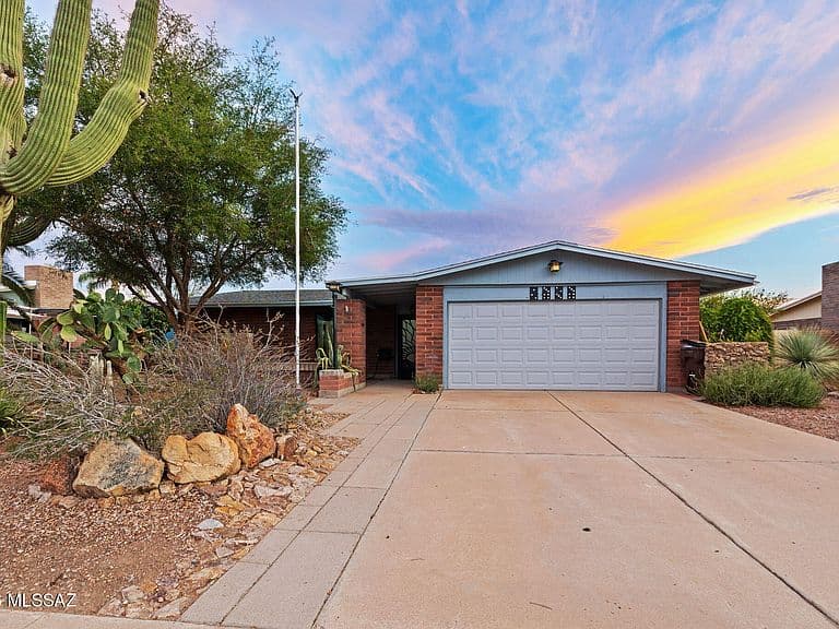 3757 W Raintree Dr photo 3