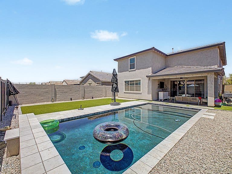 20979 W Palm Lane photo 1
