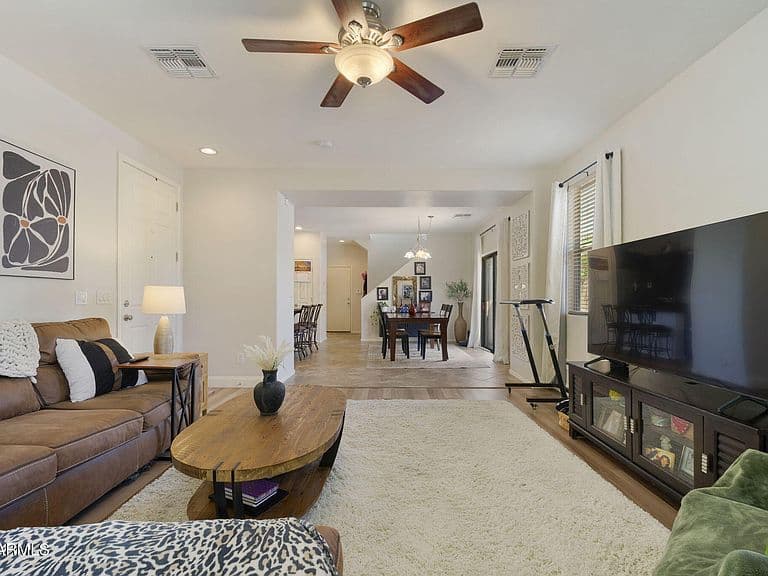 1680 E ELGIN Street photo 5