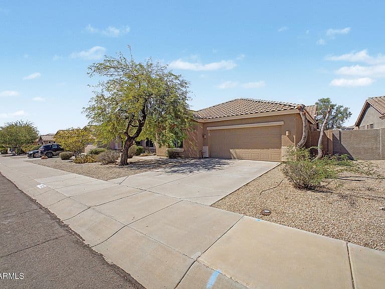 17522 W LAVENDER Lane photo 3