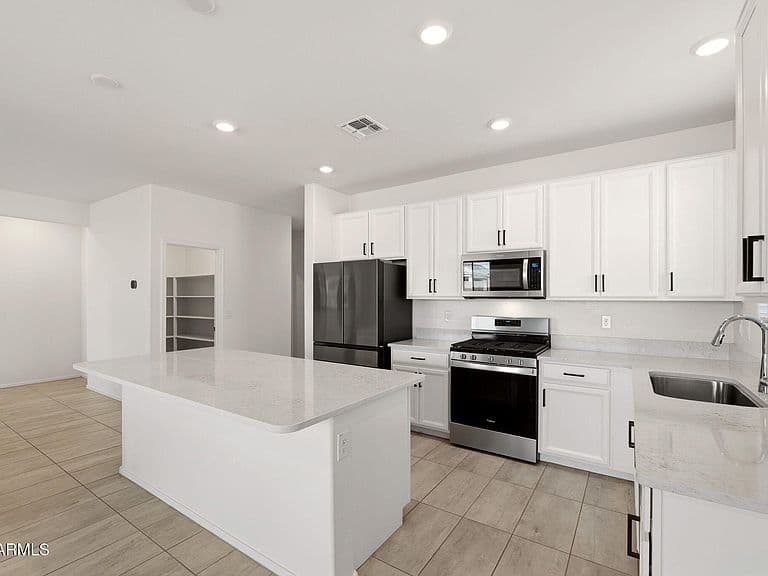 17812 W OBERLIN Way photo 2