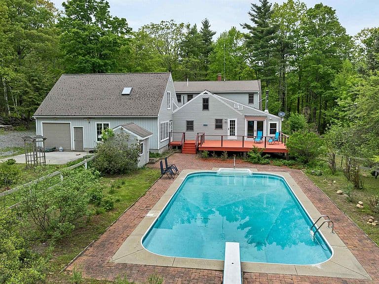 371 Baker Road photo 2