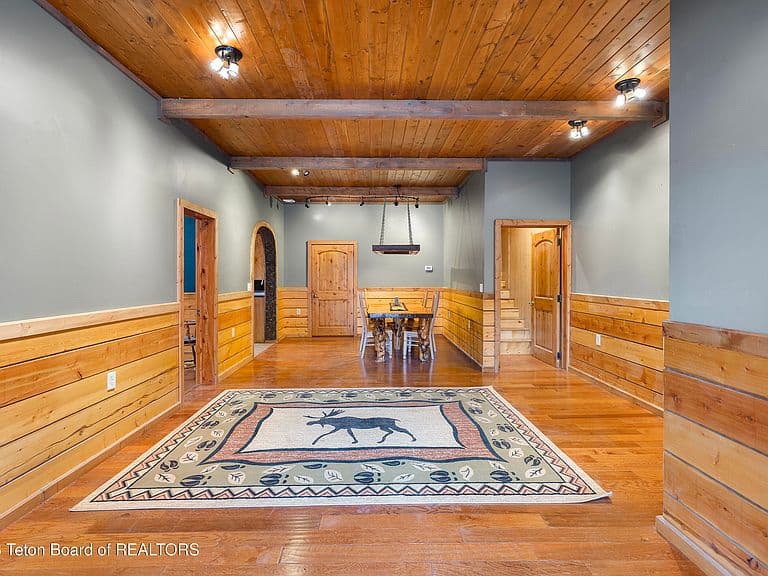9-B Riverton St photo 4
