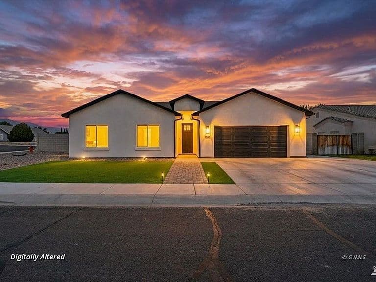 1492 N Cota Ln photo 2