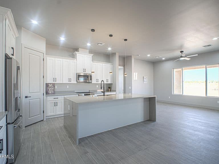40461 W ROBLES Road photo 2