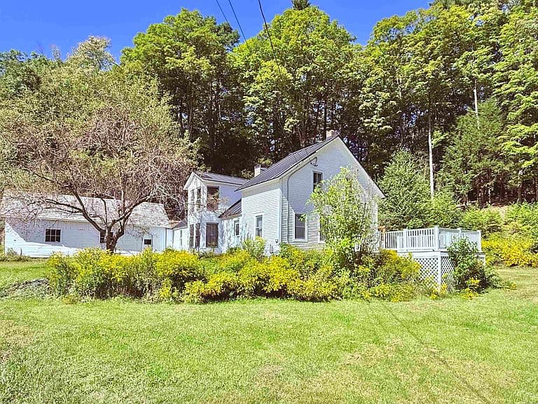 672 Huckle Hill Road photo 1