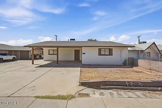 5147 W EARLL Drive photo 2