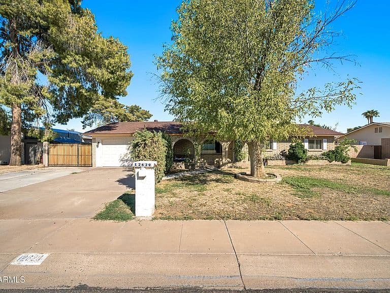 12629 N 28TH Way photo 1
