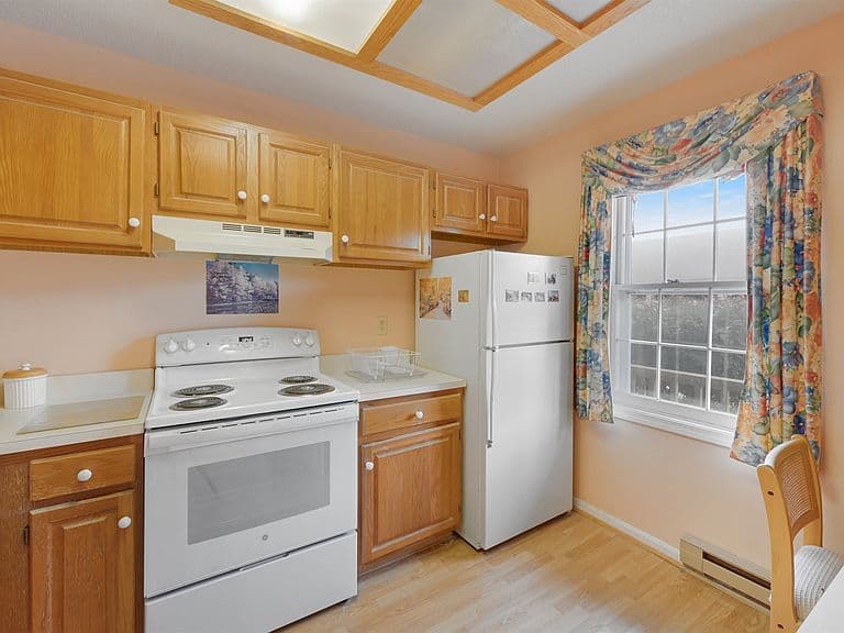 67 Hayes Avenue photo 3