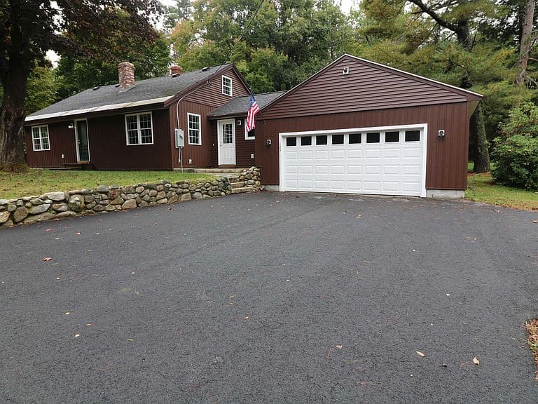 123 Nutting Road photo 1