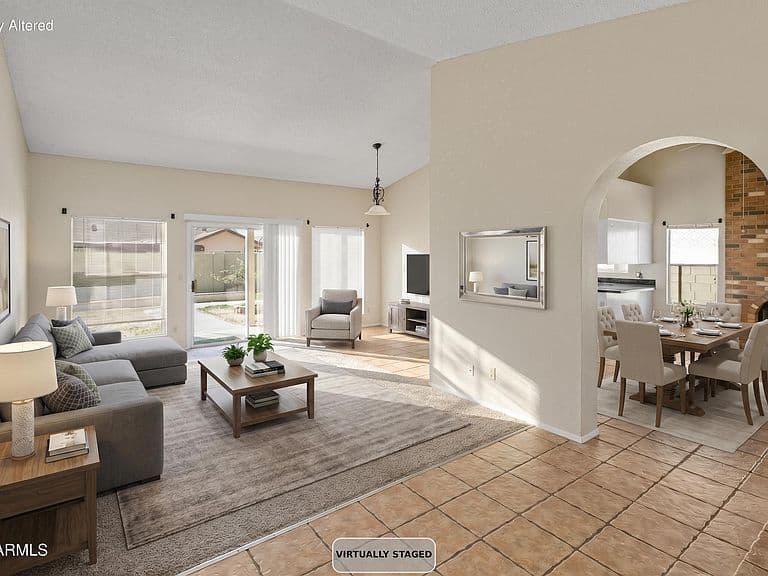 8119 W CORRINE Drive photo 2