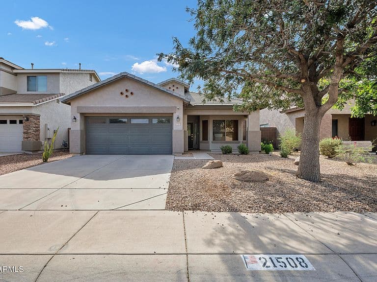 21508 N SUNSET Drive photo 1