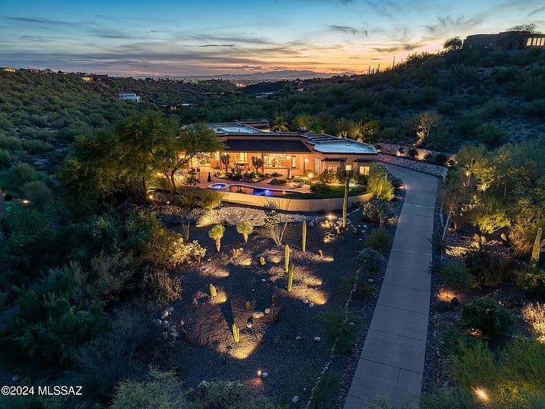 5043 N Marlin Canyon Pl photo 4