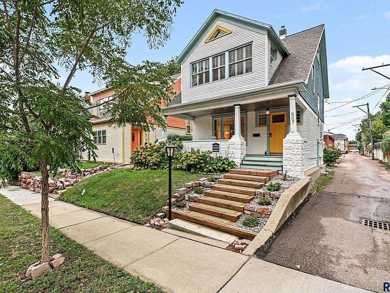 507 W 7th St photo 1